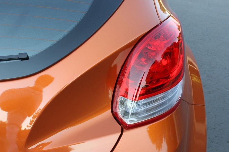  Hyundai Veloster 2011 года  (фото 89 из 184)